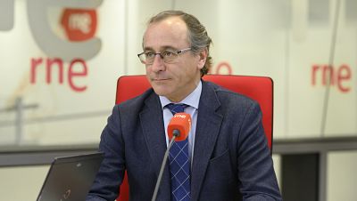 Las mañanas de RNE con Íñigo Alfonso -  Alfonso Alonso (PP): "La sociedad se ha radicalizado y a los que no lo hemos hecho nos acusan de flojos"  - Escuchar ahora