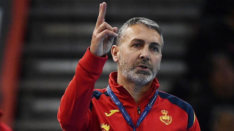 Carlos Viver: "No depende de nosotros, pero el �nimo est� a tope"