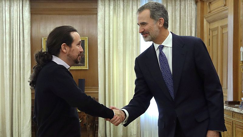 Pablo Iglesias transmite al rey su "optimismo" por la marcha de las negociaciones, pero pide "prudencia"