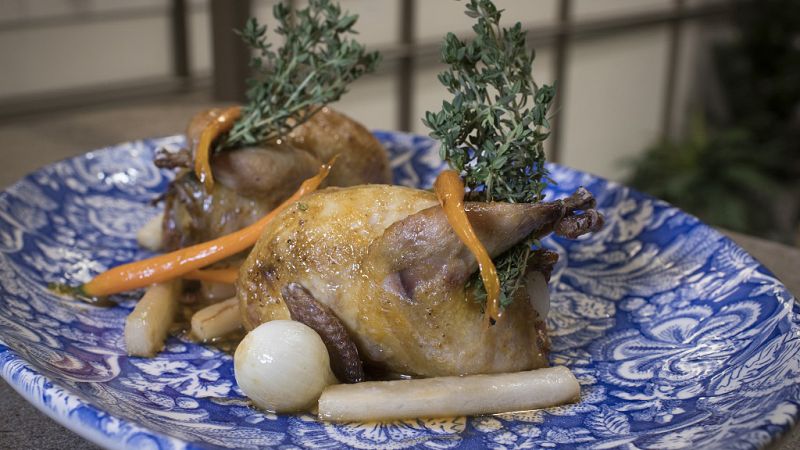 Receta de "codornices rellenas de cebollitas" de Dani García