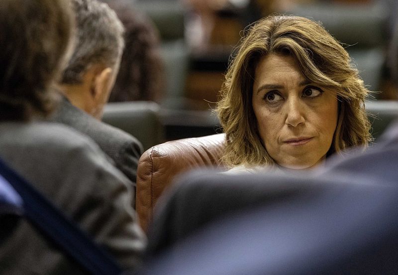 Susana Díaz acusa a la Junta de Andalucía de hacer un "montaje" con los papeles de los ERE