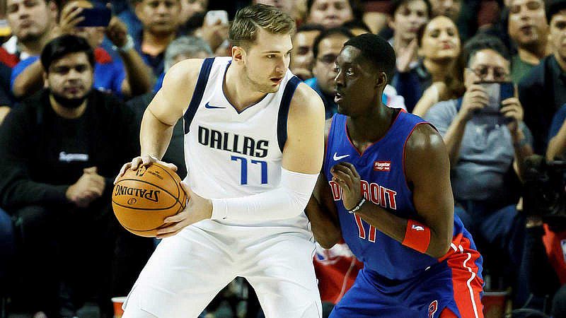 Doncic exhibe su clase en México con un triple doble espectacular