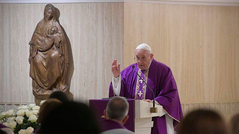 El papa ordena eliminar el secreto pontificio para los casos de pederastia