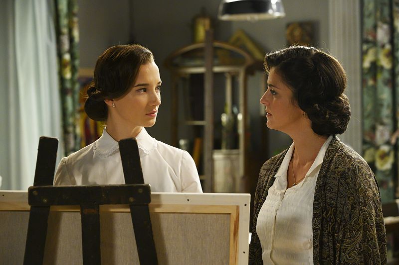 Maite y Camino comienzan una relación secreta