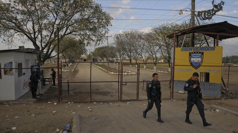 Honduras declara estado de emergencia en las cárceles y destituye a las autoridades penitenciarias