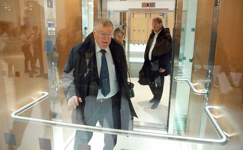 La Justicia francesa condena por "acoso moral" a exdirectivos de France Telecom en el caso de los suicidios