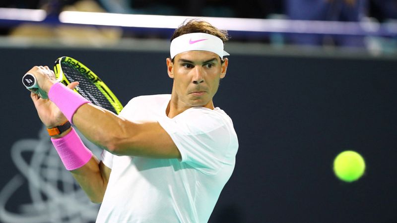 Nadal regresa para jugar la final del torneo de Mubadala ante Tsitsipas