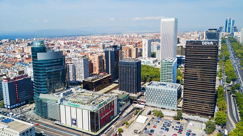 Madrid supera a Cataluña y se sitúa como primera economía regional en 2018
