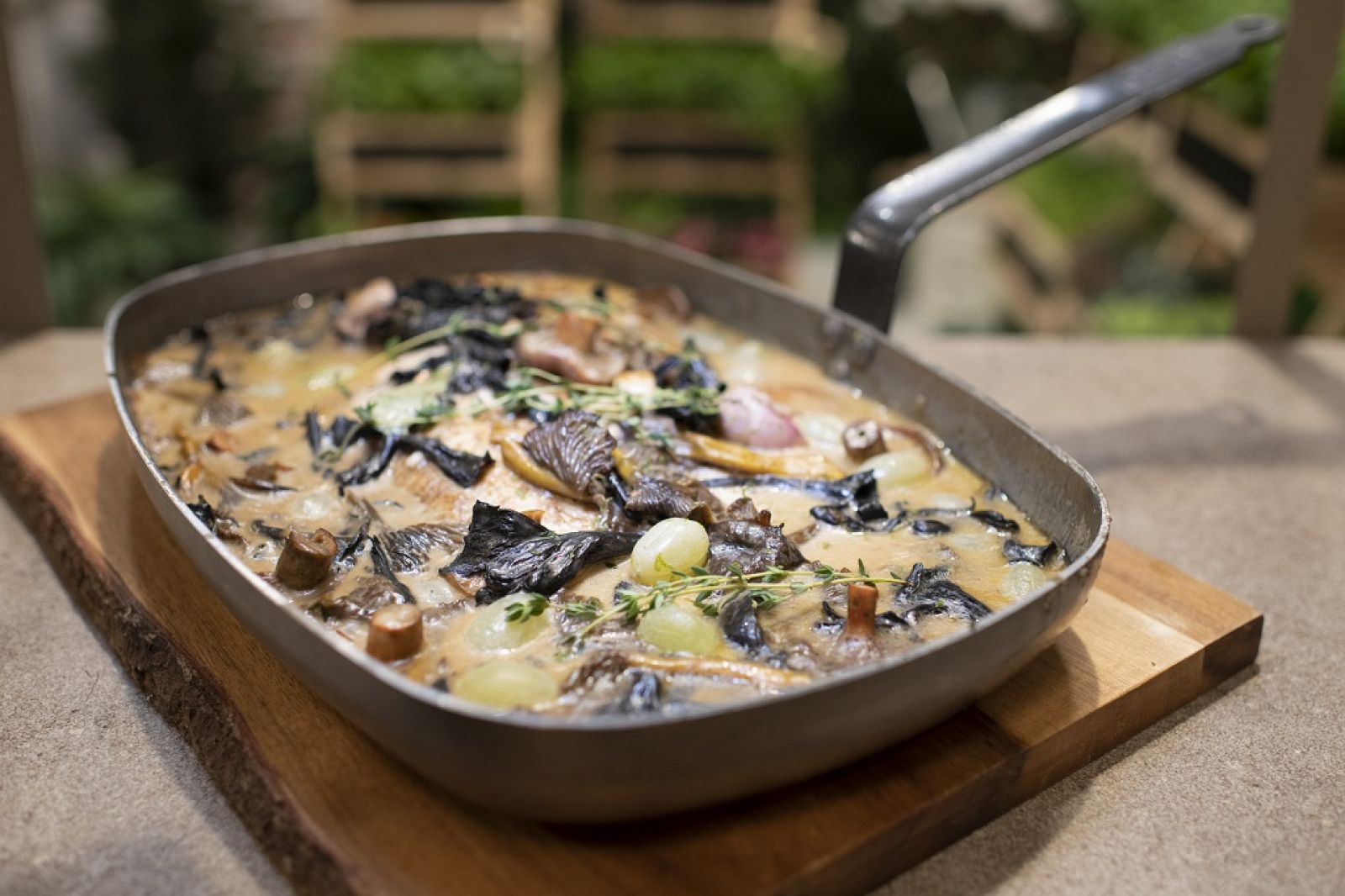 "Lenguado con setas y uvas" de Dani García | Ver