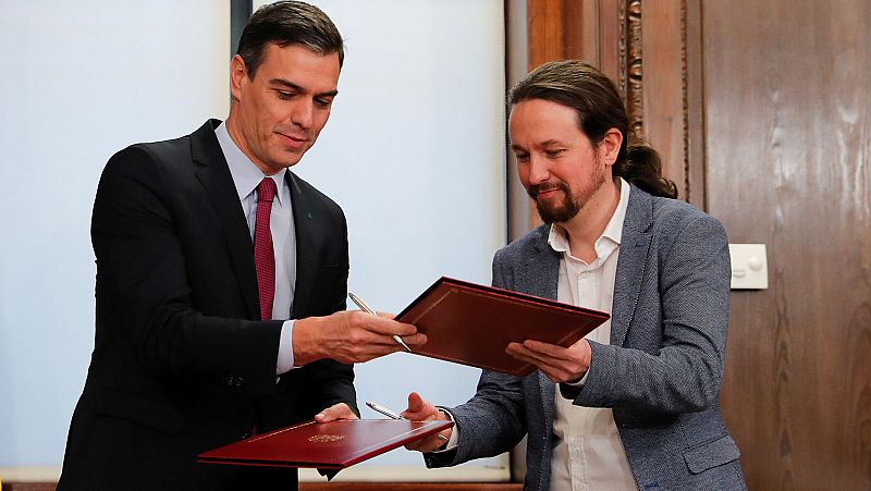 Sánchez e Iglesias sellan un gobierno basado en la "justicia social" y el "diálogo" e instan a una pronta investidura
