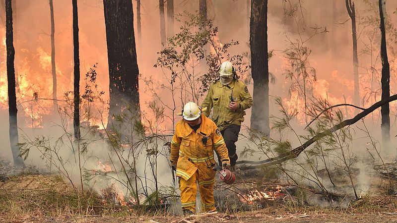 El Ejército ayuda a los bomberos ante los graves incendios en Australia
