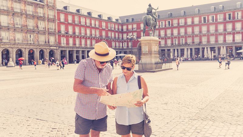 España recibe cerca de 80 millones de turistas hasta noviembre y su gasto sube un 3%
