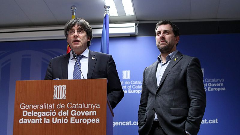 La Abogacía del Estado pide al Supremo suspender las euroórdenes contra Puigdemont y Comín