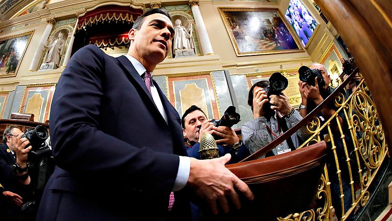 Sánchez promete prohibir las amnistías fiscales por ley y un bono social de luz y gas en su discurso de investidura