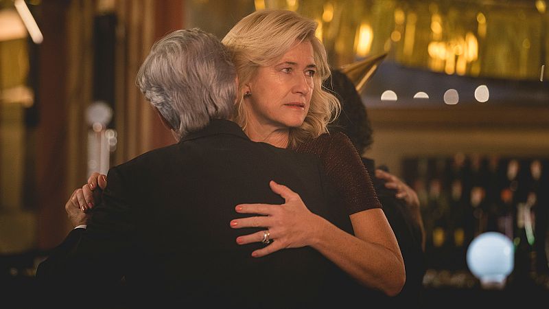 Los celos, protagonistas de la Nochevieja de San Genaro en 'Cuéntame'