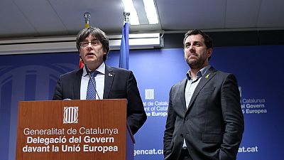 Puigdemont y Comn piden al Constitucional el levantamiento de sus rdenes de detencin