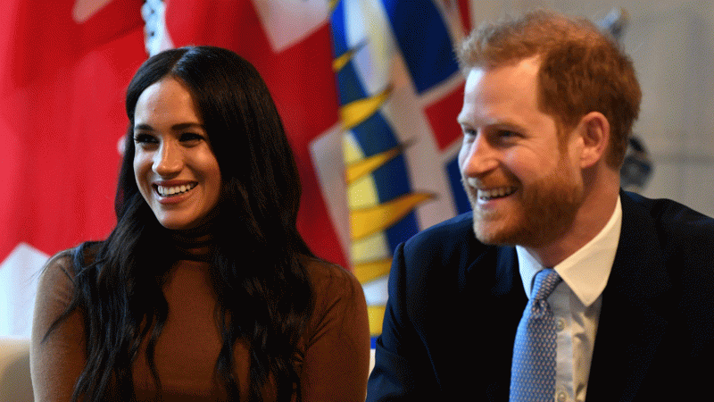El príncipe Enrique y Meghan Markle renuncian a sus funciones principales en la familia real británica