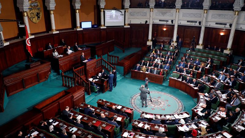 El Parlamento tunecino rechaza el gobierno de Habib Jamli y sume al país en la incertidumbre