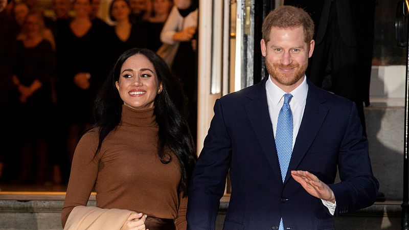 Meghan Markle y el príncipe Harry debaten con Isabel II su futuro papel en la Casa Real británica