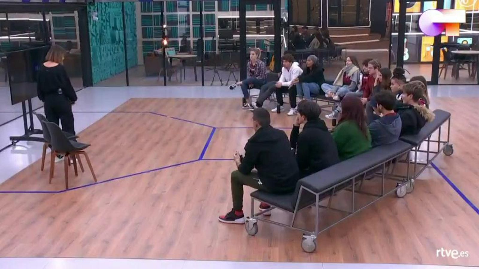 Noemí Galera, directora de la Academia y Manu Guix, director musical de OT 2020, repasan las actuaciones de la Gala 0 con los nuevos concursantes de "Operación Triunfo".