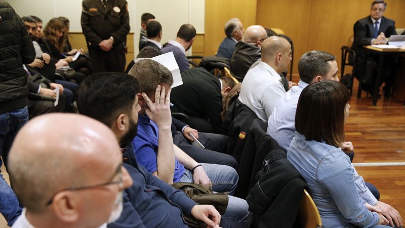 El Constitucional ordena repetir la sentencia contra los asaltantes de extrema derecha del centro Blanquerna