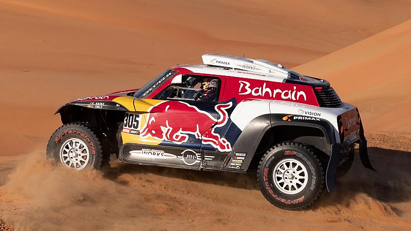 Carlos Sainz, a 167 kilómetros de ganar su tercer Dakar