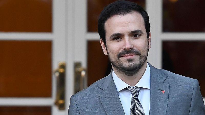 Garzón anuncia su interés en regular la publicidad de las casas de apuestas: "Es la ley de la selva"