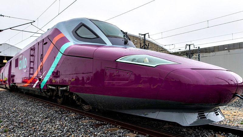 Renfe ofrecerá a partir del lunes 10.000 billetes a cinco euros del AVE 'low cost' entre Madrid y Barcelona