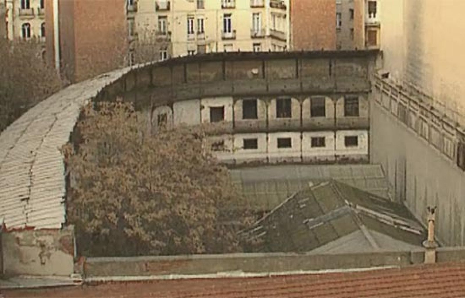 El Beti-Jai, histórico frontón madrileño en ruinas | Ver