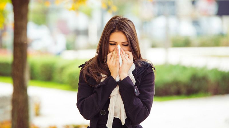 Un estudio revela que la polución atmosférica empeora los síntomas de la rinitis