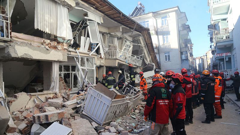 Al menos 29 muertos y más de mil heridos por un terremoto en el sureste de Turquía