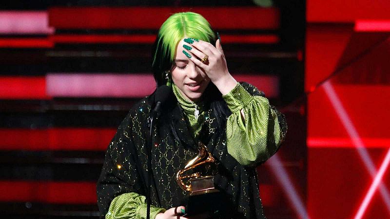 Billie Eilish arrasa en unos Grammy que también premian a Alejandro Sanz y Rosalía