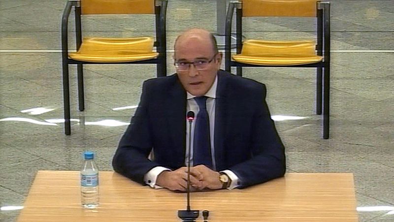 Pérez de los Cobos asegura que habría destituido a Trapero porque ponía "palos en las ruedas permanentemente"
