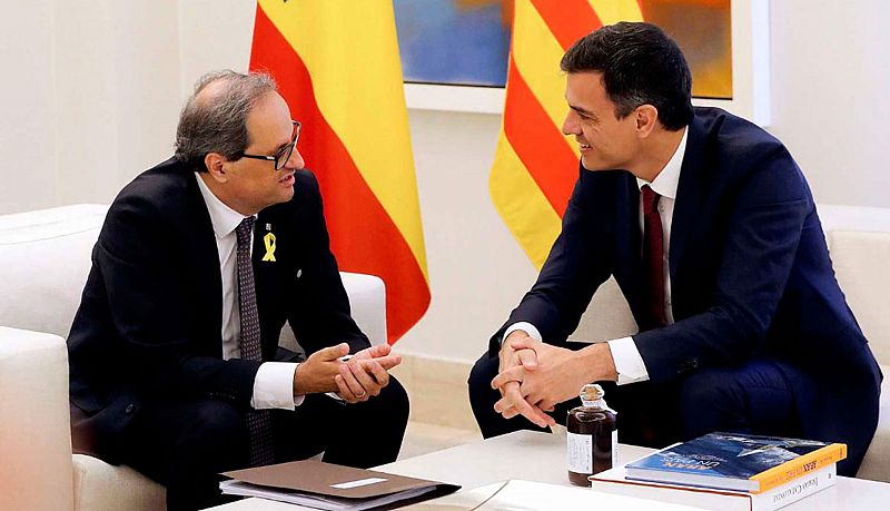 El Gobierno rectifica ante las críticas de ERC y ofrece celebrar la mesa de diálogo sobre Cataluña antes de las elecciones