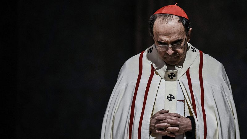 El cardenal Philippe Barbarin reitera su dimisión tras ser absuelto del delito de ocultar abusos sexuales