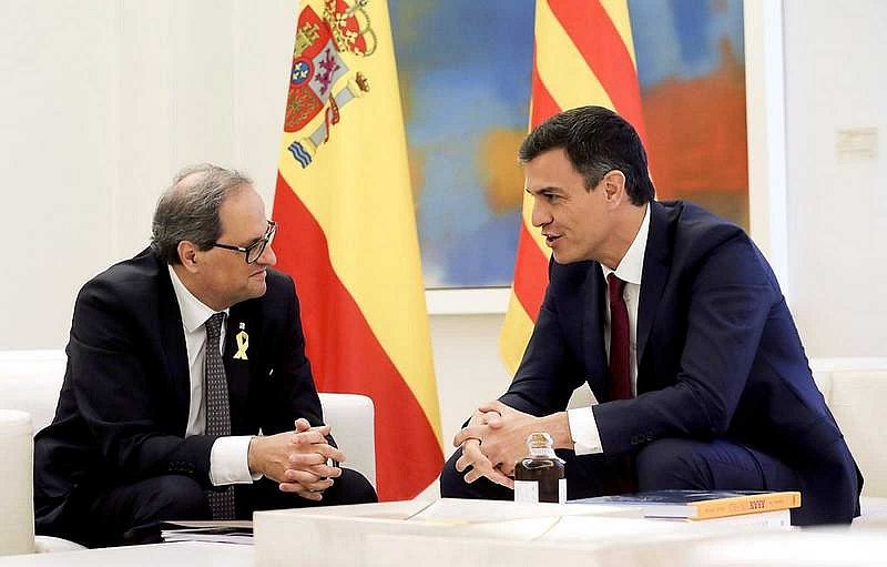 Sánchez se reúne con Torra con pocas expectativas y bajo la mirada atenta de ERC