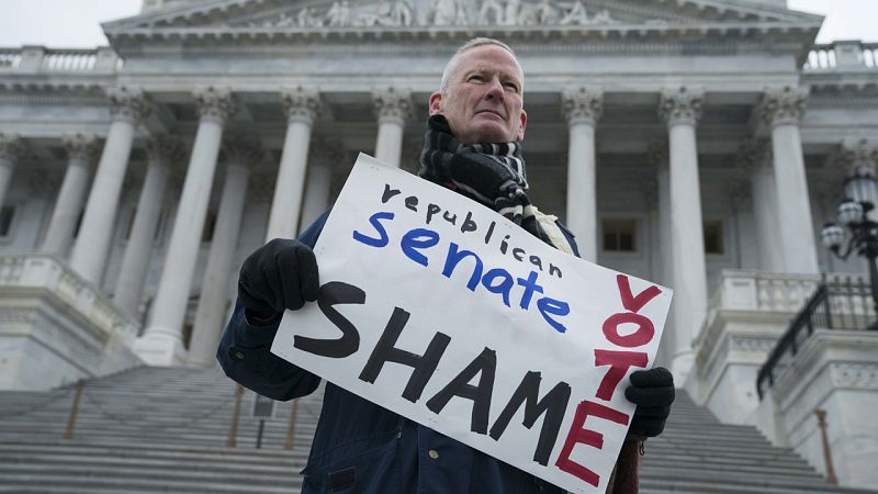 La Casa Blanca celebra la "exoneración" de Trump en el 'impeachment' y Pelosi lamenta la "traición" del Senado