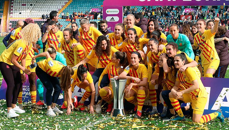 El Barça arrasa a la Real y conquista la primera Supercopa de España femenina
