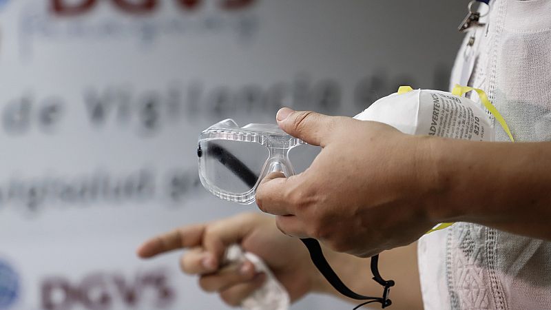 Los mosquitos amenazan a América Latina, donde las muertes por dengue se han disparado