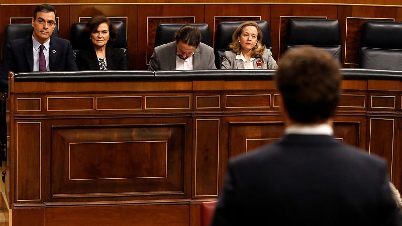 Sánchez echa en cara a Casado el "balance lamentable" del PP en Cataluña, con "referendos ilegales" y "políticos presos"