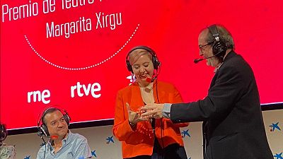 Entrega del XXVII Premio Margarita Xirgu de Guión Radiofónico a María Zaragoza