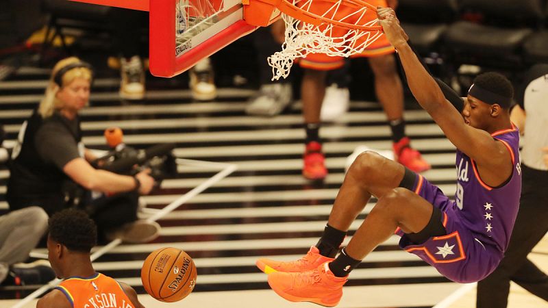 Paschall lidera la victoria del equipo de Estados Unidos y Bridges recibe el premio de MVP