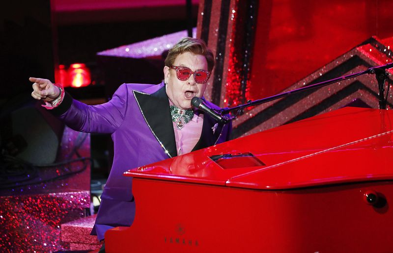 Elton John se queda sin voz durante un concierto en Nueva Zelanda