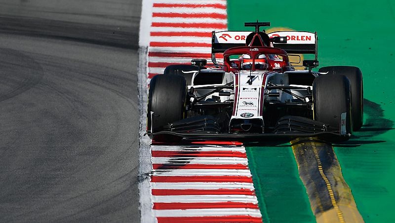 Raikkonen, el más rápido del segundo día de tests antes de provocar bandera roja