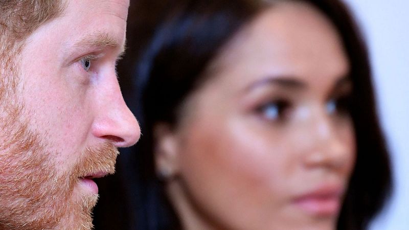 El príncipe Enrique y su esposa Meghan dejarán de utilizar la denominación "Sussex Royal" esta primavera