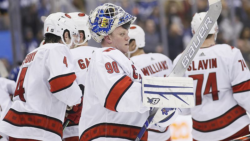 La victoria de los Hurricanes sobre los Maple Leaf, un final con un héroe accidental