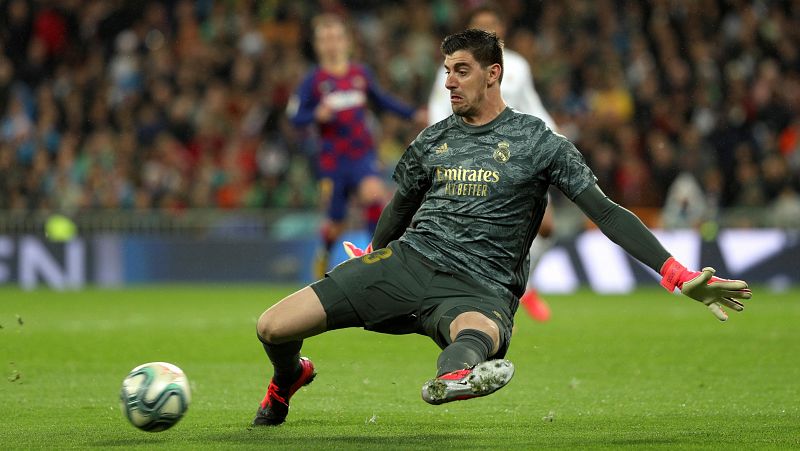 Courtois, el muro del Clásico