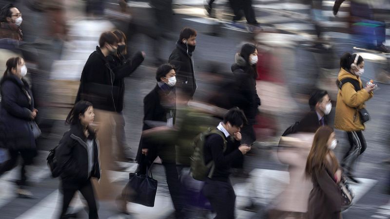Japón pondrá en cuarentena a todos los viajeros de China y Corea del Sur