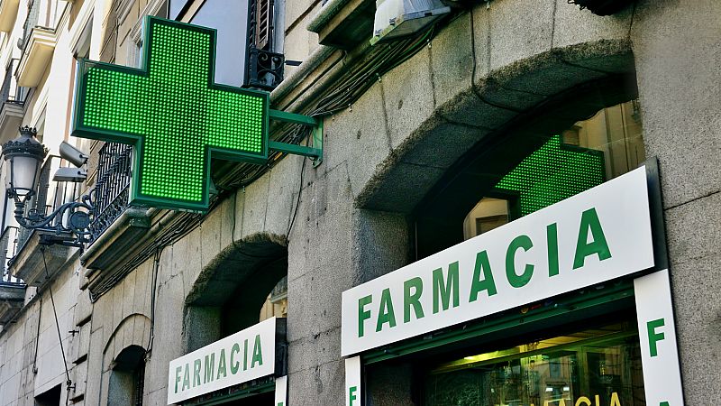 El coronavirus deja a las farmacias sin mascarillas, geles desinfectantes y guantes