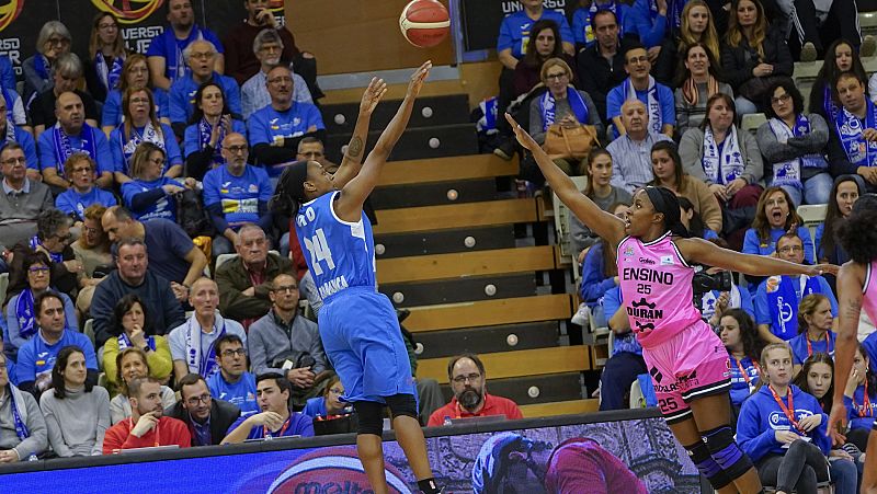 El Perfumerías Avenida pasa a semifinales de la Copa arrollando y se cita con el Araski